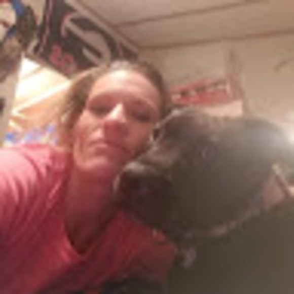 Meet your Posher, Tonya - Picture 1 of 1